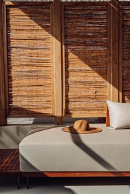 Avgoustos Suites