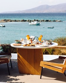 Avgoustos Suites