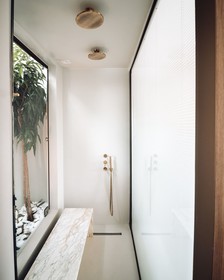 Avgoustos Suites