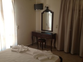 Maria's Rooms & Studios