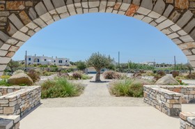 Olives & Rocks Naxian Villas