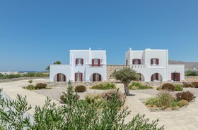 Olives & Rocks Naxian Villas