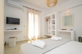 Olives & Rocks Naxian Villas