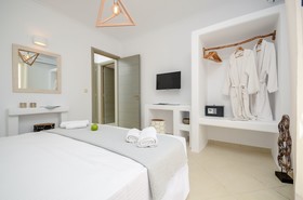 Olives & Rocks Naxian Villas