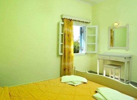 Birikos Studio & Apartments