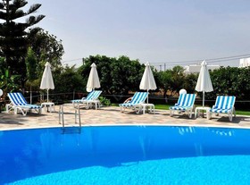 Birikos Studio & Apartments