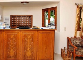 Birikos Studio & Apartments