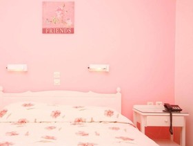Birikos Studio & Apartments