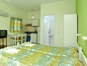Birikos Studio & Apartments
