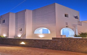 Liana Beach Hotel