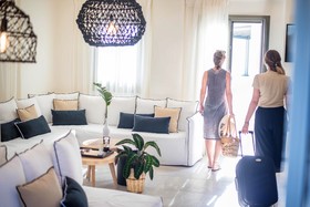 Melidron Luxury Hotel & Suites