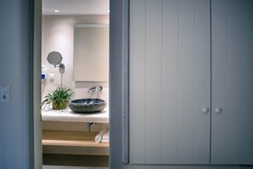 Melidron Luxury Hotel & Suites