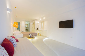 Naxian Utopia Luxury Villas & Suites