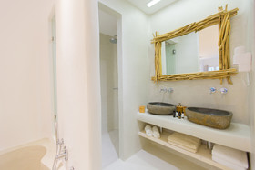 Naxian Utopia Luxury Villas & Suites