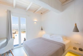 Naxian Utopia Luxury Villas & Suites