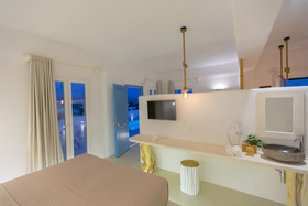Naxian Utopia Luxury Villas & Suites