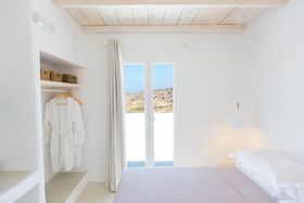 Naxian Utopia Luxury Villas & Suites