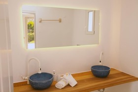 Naxos Golden Sun