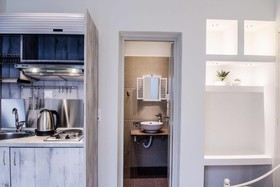 Naxos Petite Studios