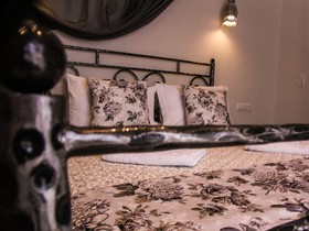Naxos Petite Studios