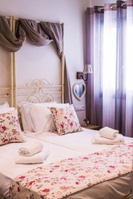 Naxos Petite Studios