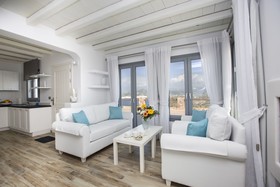 Naxos Rock Villas