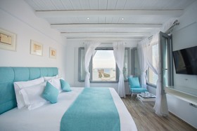 Naxos Rock Villas