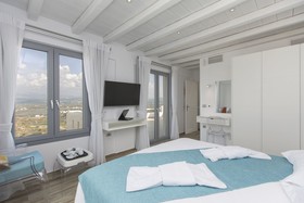 Naxos Rock Villas