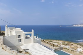 Naxos Rock Villas
