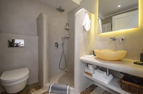 Naxos Rock Villas