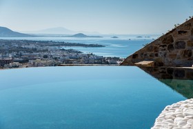 Naxos Rock Villas