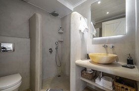 Naxos Rock Villas