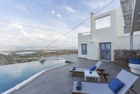 Naxos Rock Villas