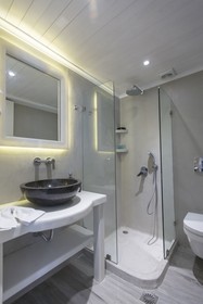 Naxos Rock Villas
