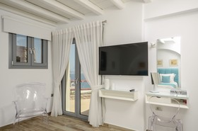 Naxos Rock Villas