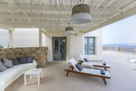 Naxos Rock Villas