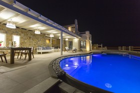 Naxos Rock Villas