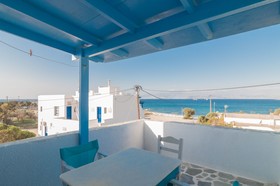 Sunset  Studios & Restaurant
