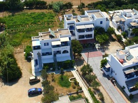 Sunset  Studios & Restaurant