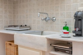 Thea Boutique Suites