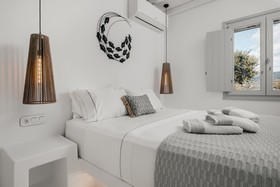 Xerolithos Natural Living