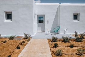 Xerolithos Natural Living