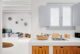 Xerolithos Natural Living