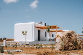 Xerolithos Natural Living