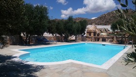 Diamantis Studios & Apartments