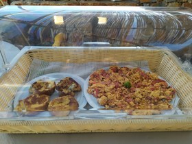 Diamantis Studios & Apartments