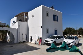 Diamantis Studios & Apartments