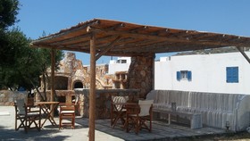 Diamantis Studios & Apartments