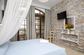 Victoria Studios & Apartments