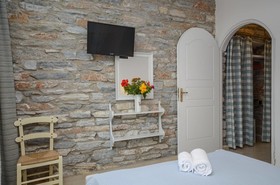 Victoria Studios & Apartments